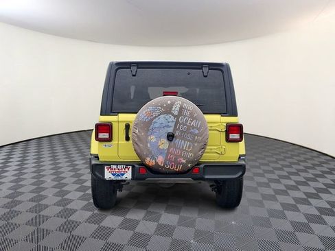 Used 2023 Jeep Wrangler Unlimited Sahara w/ Cold Weather Group AWD/4WD image 5