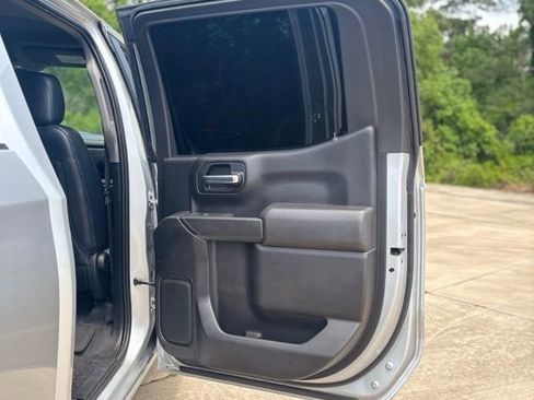 Used 2021 Chevrolet Silverado 1500 LT AWD/4WD image 16