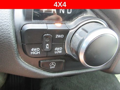 Used 2024 RAM 1500 Big Horn AWD/4WD image 25