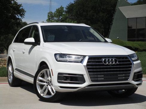 Used 2018 Audi Q7 3.0T Prestige w/ Prestige Package image 1