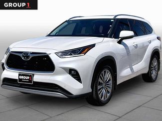 Used 2020 Toyota Highlander Platinum video 1