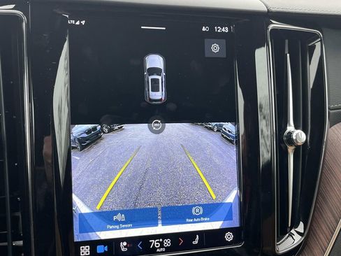 Used 2023 Volvo XC60 B5 Ultimate image 29