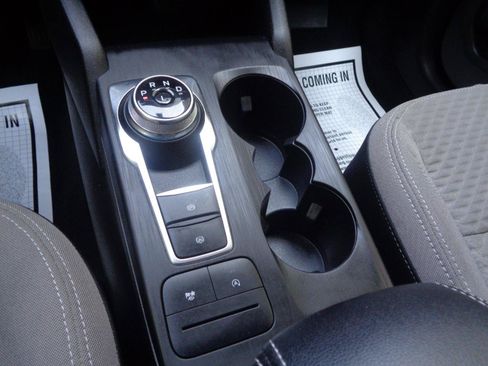 Used 2022 Ford Escape SE FWD image 12