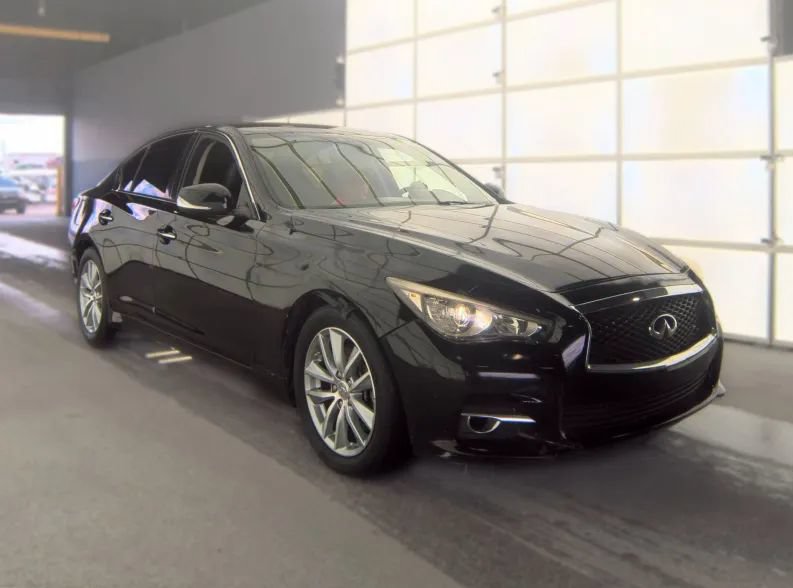 Used 2017 INFINITI Q50 3.0t Premium RWD image 4