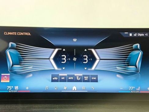 Used 2026 BMW X7 xDrive40i image 53