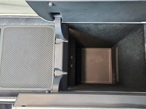 Used 2024 Rivian R1S Launch Edition image 54