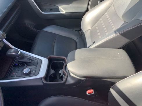 Used 2020 Toyota RAV4 Limited w/ Limited Grade Weather Package image 32