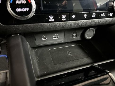 Used 2024 Mitsubishi Outlander SEL image 35