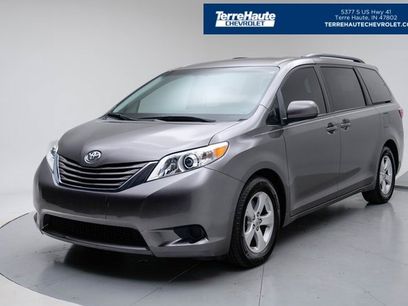 Used 2017 Toyota Sienna LE