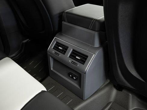 New 2025 INEOS Grenadier image 39