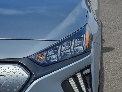 Used 2021 Hyundai Ioniq Limited image 9