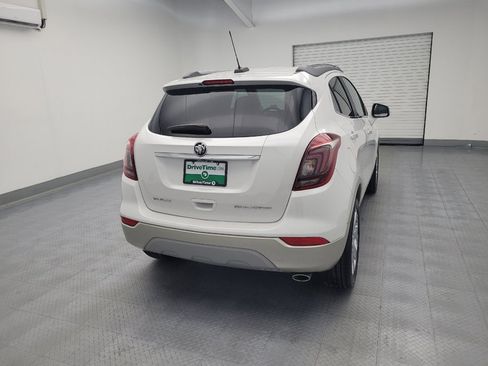 Used 2018 Buick Encore Essence w/ Experience Buick Package FWD image 7