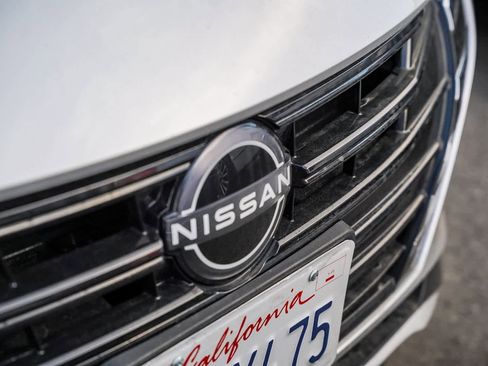 Used 2024 Nissan Versa S w/ Trunk Package image 4