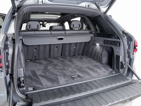 Used 2025 BMW X5 xDrive40i w/ Climate Comfort Package image 24