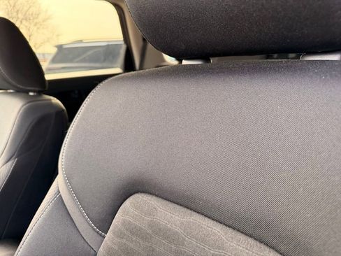 Used 2024 Nissan Pathfinder SV image 12