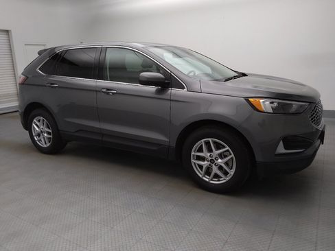 Used 2023 Ford Edge SEL image 11