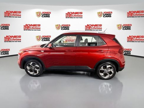 Certified 2024 Hyundai Venue SEL FWD image 15