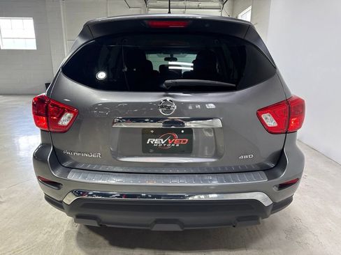 Used 2017 Nissan Pathfinder S AWD/4WD image 6