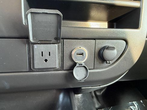 Used 2017 Chevrolet Express 2500 LS image 36