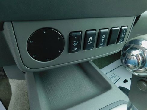 Used 2015 Nissan Frontier SV w/ SV Value Truck Package image 28