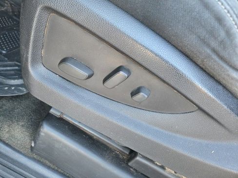 Used 2016 GMC Sierra 1500 SLE w/ SLE Value Package image 12