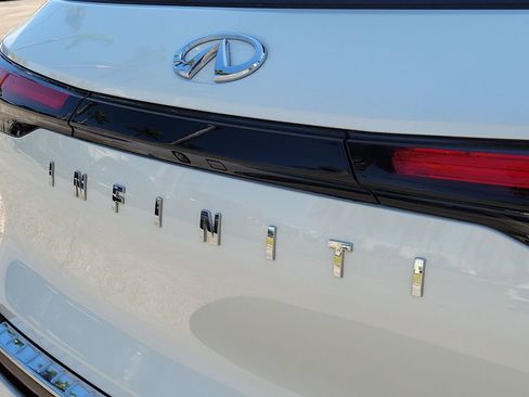 Used 2023 INFINITI QX60 Autograph w/ Cargo Package image 8