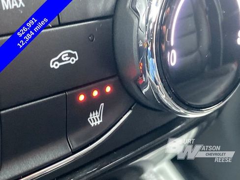 Used 2024 Chevrolet TrailBlazer RS w/ Driver Confidence Package image 30