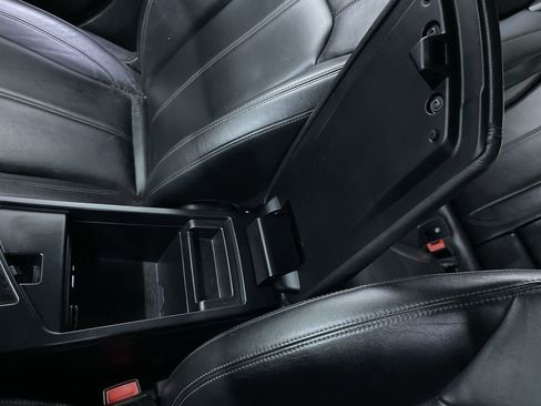 Used 2017 Alfa Romeo Giulia AWD image 24