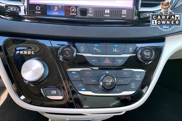 Used 2022 Chrysler Pacifica Touring-L FWD image 32