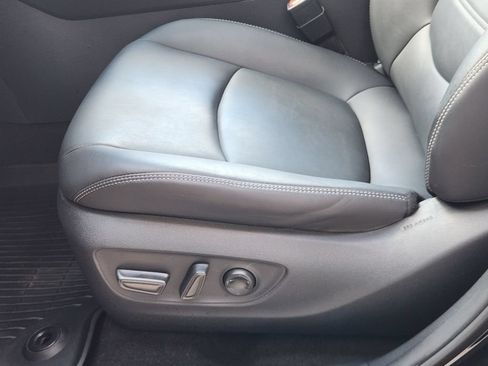Used 2021 Toyota RAV4 XLE Premium AWD/4WD image 23