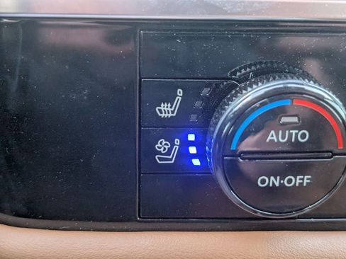 Used 2025 Nissan Pathfinder Platinum w/ Cargo Package FWD image 20