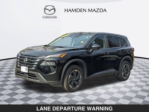 Used 2024 Nissan Rogue SV image 5