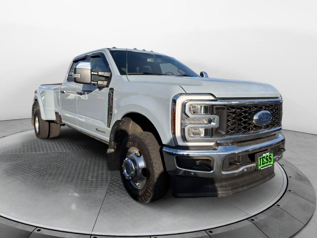 Used 2025 Ford F350 King Ranch AWD/4WD image 4