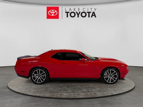 Used 2023 Dodge Challenger R/T RWD image 11
