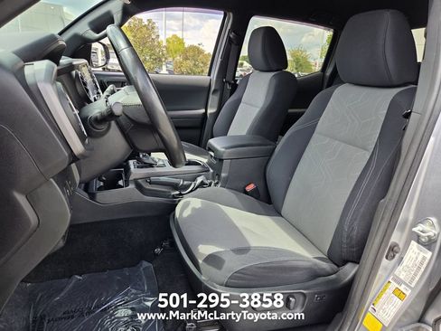 Used 2022 Toyota Tacoma TRD Sport w/ Technology Package AWD/4WD image 9