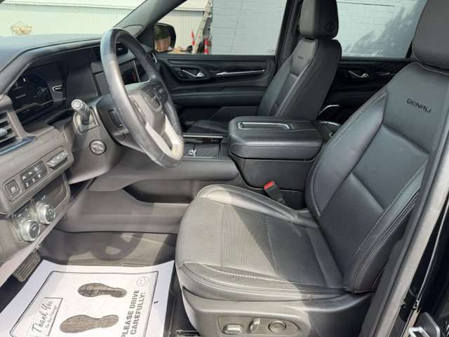 Used 2023 GMC Yukon Denali AWD/4WD image 15