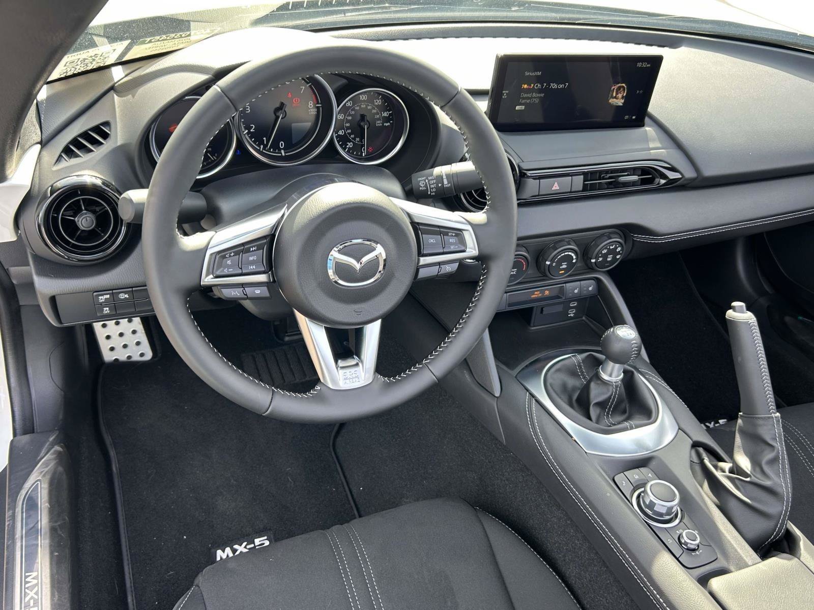 Used 2026 MAZDA MX-5 Miata Club w/ Interior Package RWD image 6