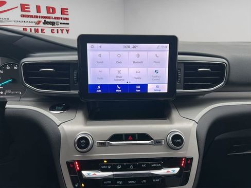 Used 2024 Ford Explorer XLT w/ Equipment Group 202A image 18