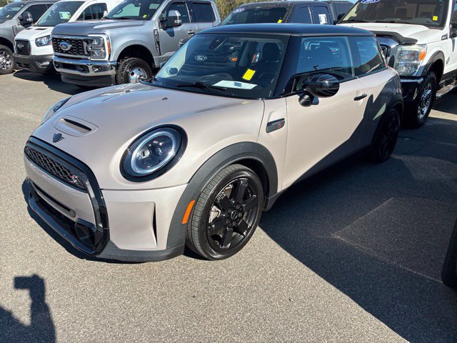 Used 2024 MINI Cooper S FWD image 2
