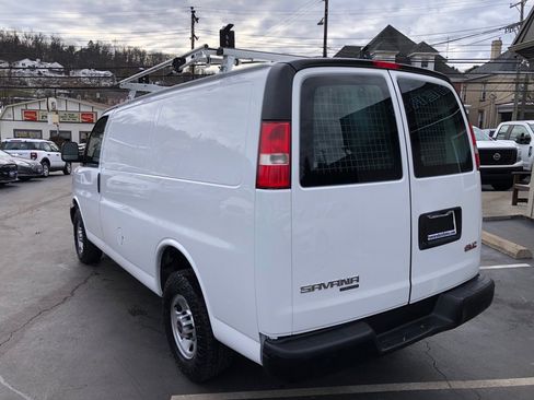 Used 2016 GMC Savana 3500 image 3