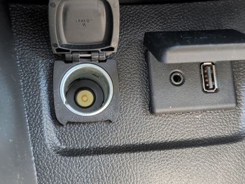 Used 2015 Buick Encore Leather AWD/4WD image 20