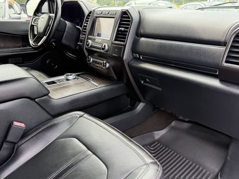 Used 2021 Ford Expedition Max Limited RWD image 15