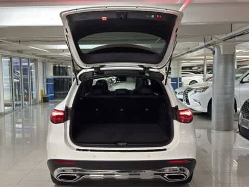 Certified 2025 Mercedes-Benz GLC 300 4MATIC image 7