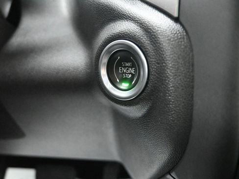 Used 2022 Chevrolet Silverado 1500 Custom image 17