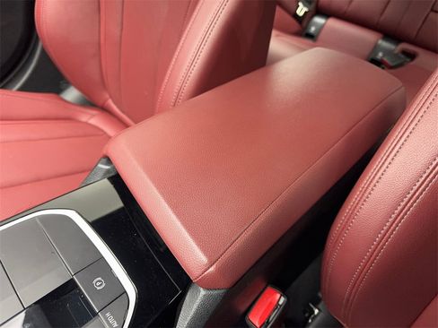 Used 2022 BMW i4 eDrive40 image 70