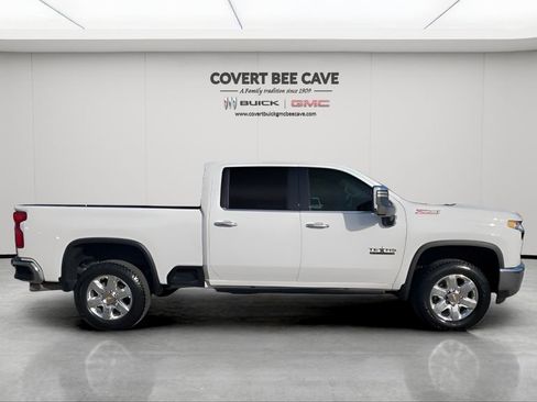 Used 2022 Chevrolet Silverado 3500 LTZ w/ LTZ Texas Edition image 11