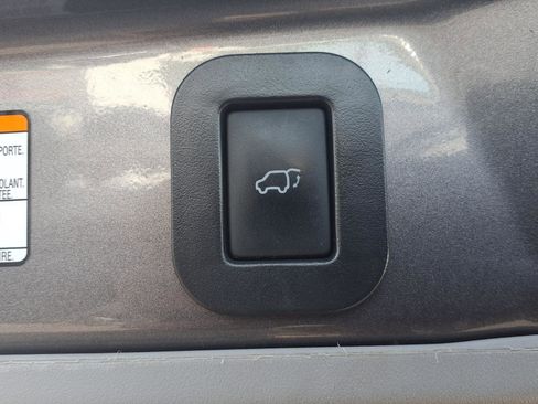 Used 2017 Toyota Sienna XLE Premium image 27