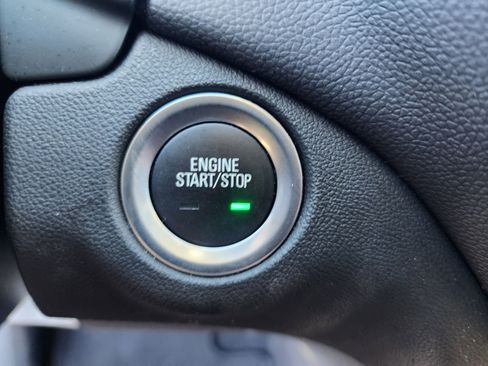 Used 2024 Chevrolet Equinox LT image 32