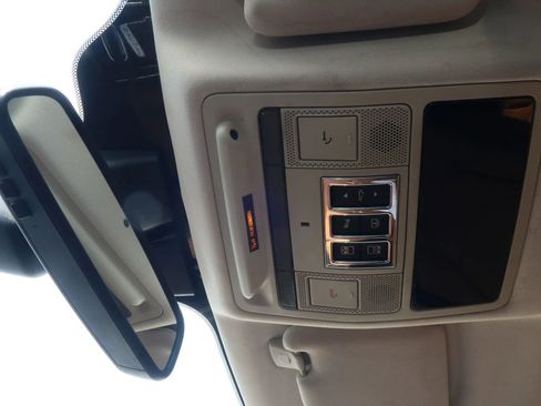 Used 2016 Jaguar XJ R-Sport image 37