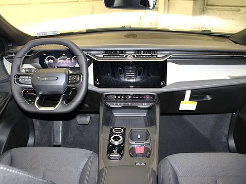 New 2026 Jeep Cherokee Laredo AWD/4WD image 9